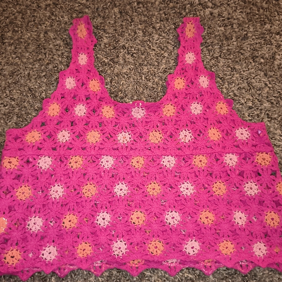 Pink Crochet Lace Tank Top - Picture 2 of 3